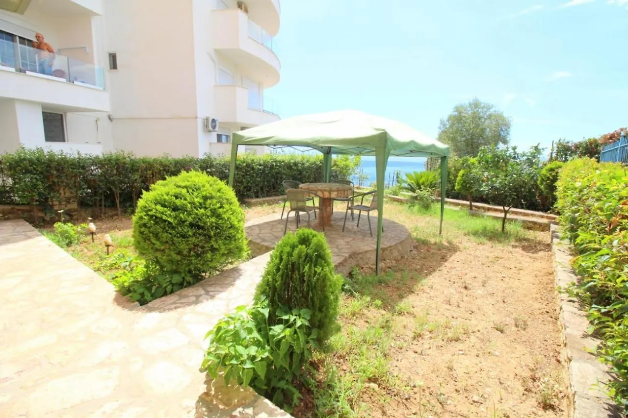 Nikol Apartments Saranda Albánia